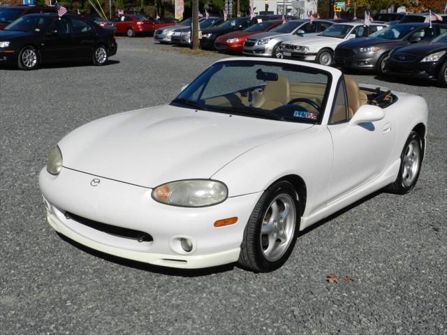 used 2000 Mazda MX-5 Miata car, priced at $6,800