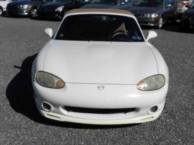 used 2000 Mazda MX-5 Miata car, priced at $6,800