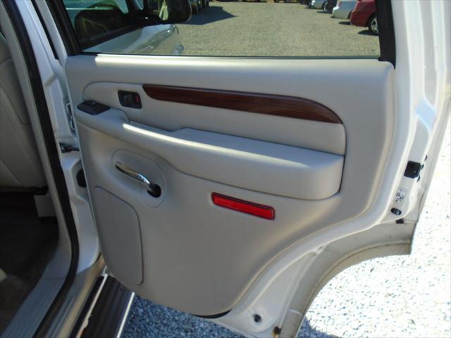 used 2004 Cadillac Escalade car, priced at $6,500