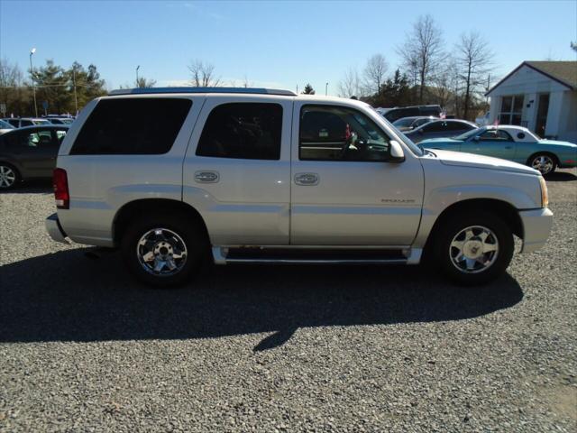 used 2004 Cadillac Escalade car, priced at $6,500