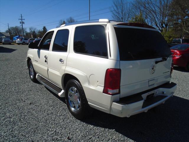 used 2004 Cadillac Escalade car, priced at $6,500