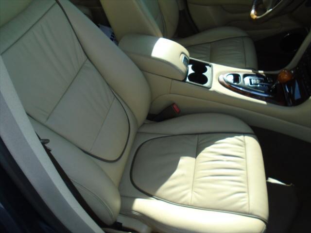 used 2008 Jaguar XJ car, priced at $9,900