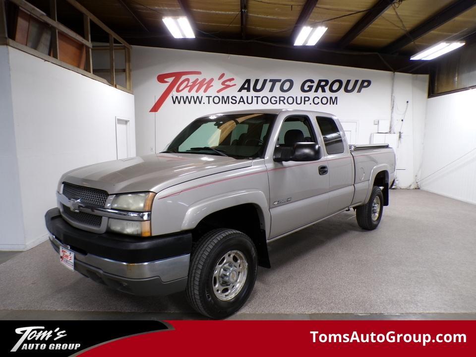used 2004 Chevrolet Silverado 2500 car, priced at $11,995