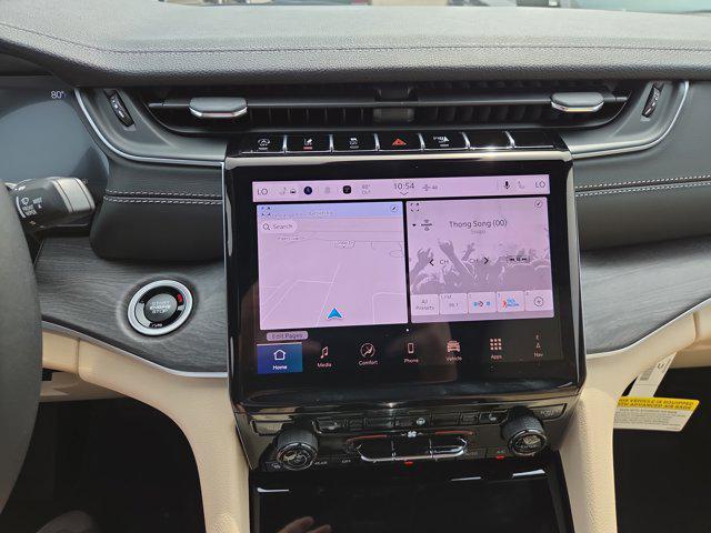 new 2025 Jeep Grand Cherokee car, priced at $49,980