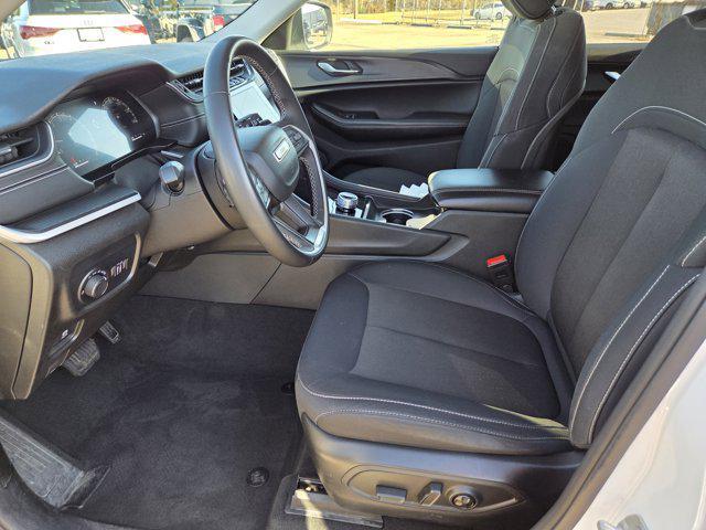 used 2024 Jeep Grand Cherokee car, priced at $26,994