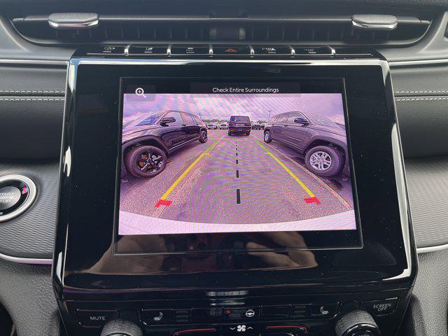 new 2025 Jeep Grand Cherokee car, priced at $42,010