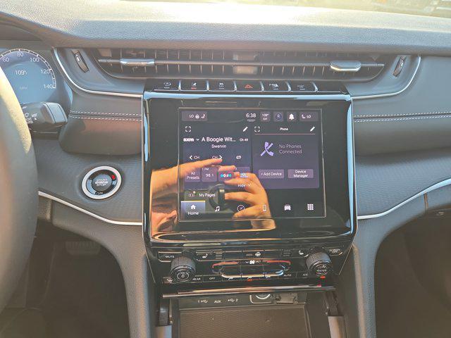 new 2025 Jeep Grand Cherokee L car, priced at $40,670