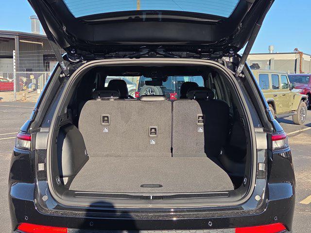 new 2025 Jeep Grand Cherokee car, priced at $50,410