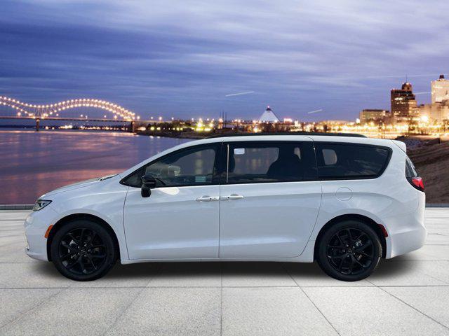 new 2024 Chrysler Pacifica car, priced at $47,999