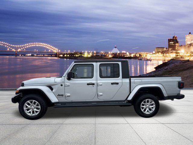 used 2023 Jeep Gladiator car, priced at $28,541