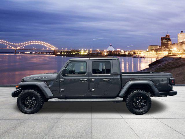 new 2025 Jeep Gladiator car, priced at $45,882