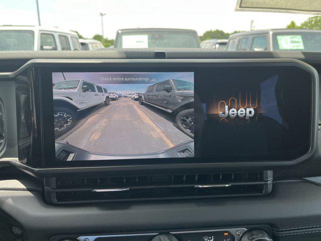 new 2025 Jeep Gladiator car, priced at $45,882