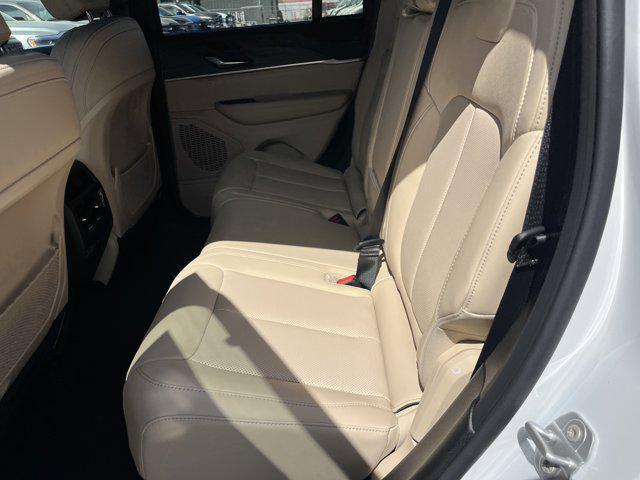 new 2025 Jeep Grand Cherokee car, priced at $51,860