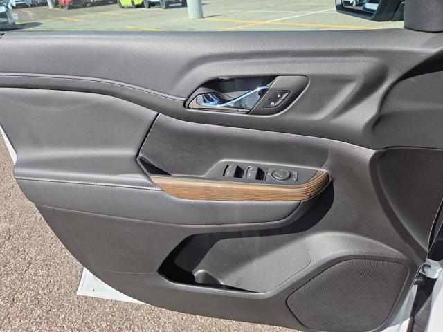 used 2023 GMC Acadia car, priced at $26,995