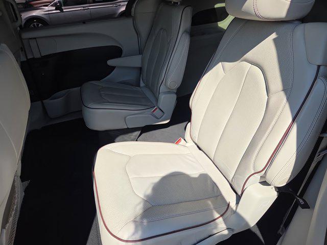 used 2020 Chrysler Pacifica car, priced at $18,994