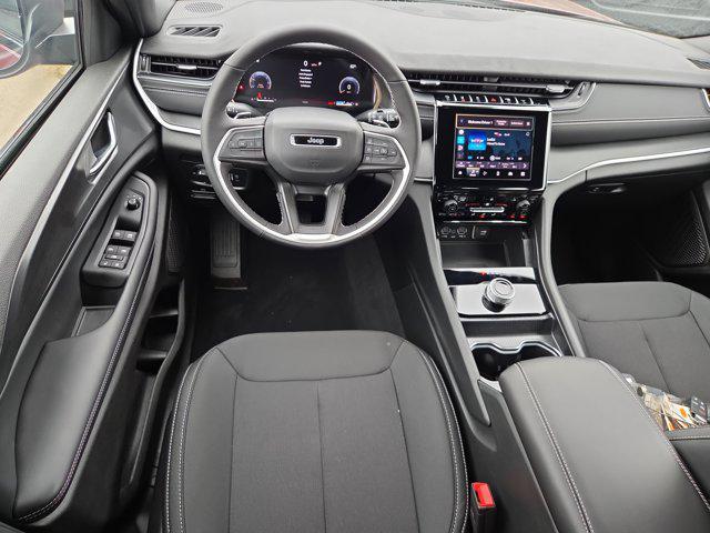 new 2025 Jeep Grand Cherokee car, priced at $38,920