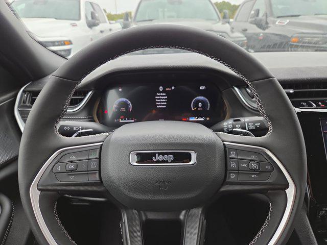 new 2025 Jeep Grand Cherokee car, priced at $38,920