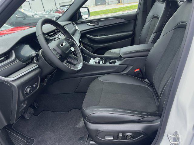 new 2025 Jeep Grand Cherokee L car, priced at $44,872