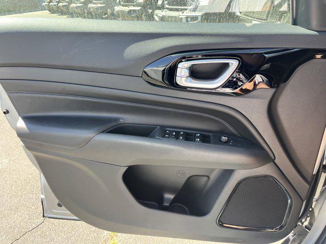 new 2025 Jeep Compass car, priced at $32,030