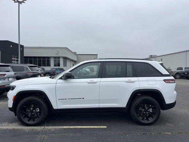 new 2025 Jeep Grand Cherokee car, priced at $44,185