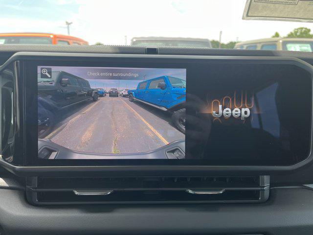 new 2025 Jeep Gladiator car, priced at $48,182