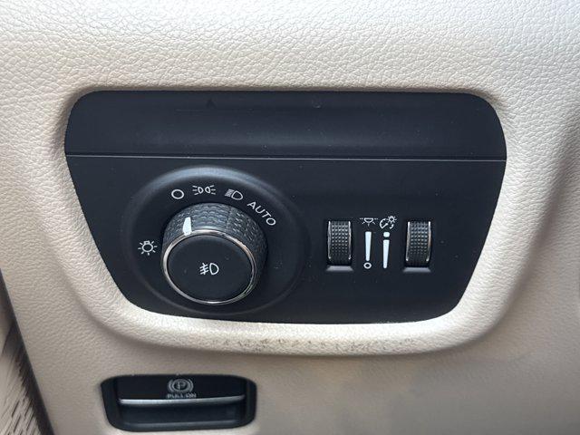 used 2023 Jeep Grand Cherokee car, priced at $31,493