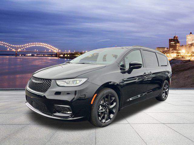 new 2025 Chrysler Pacifica car, priced at $50,590