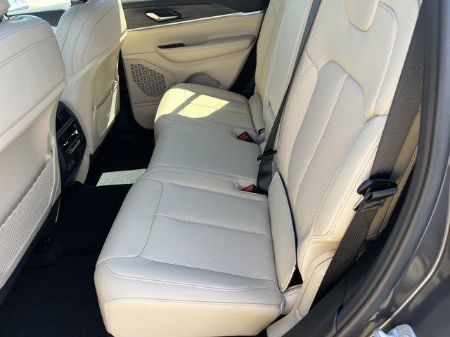 new 2025 Jeep Grand Cherokee car, priced at $50,541
