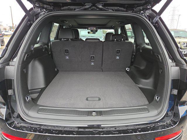 new 2025 Jeep Grand Cherokee car, priced at $47,999