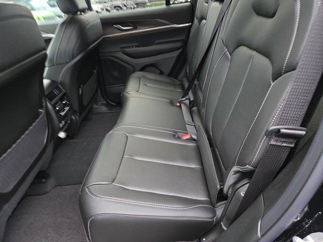 new 2025 Jeep Grand Cherokee car, priced at $47,999