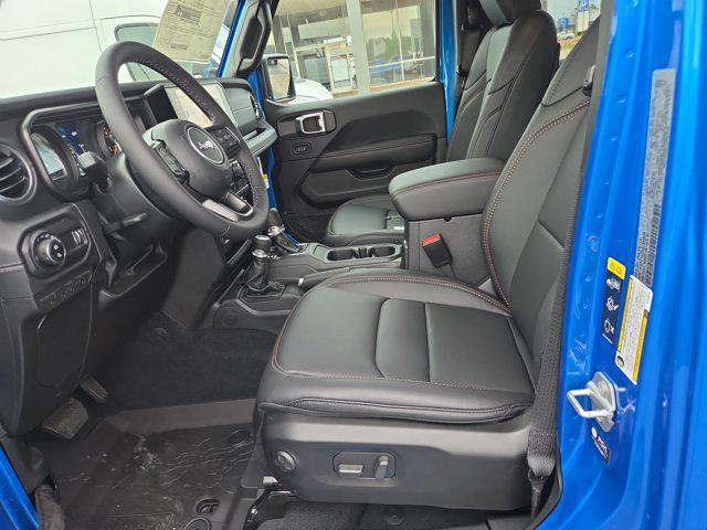 new 2025 Jeep Gladiator car, priced at $45,999