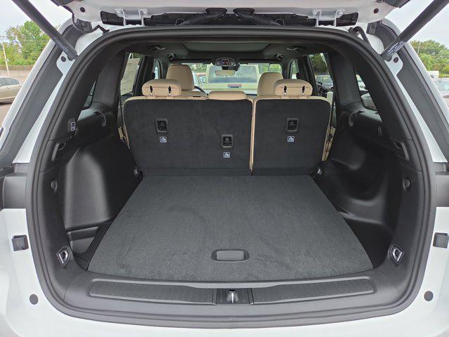 new 2025 Jeep Grand Cherokee car, priced at $41,999