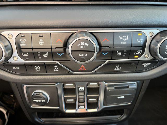 new 2025 Jeep Gladiator car, priced at $46,605