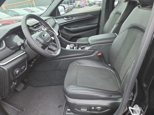 new 2025 Jeep Grand Cherokee car, priced at $49,370