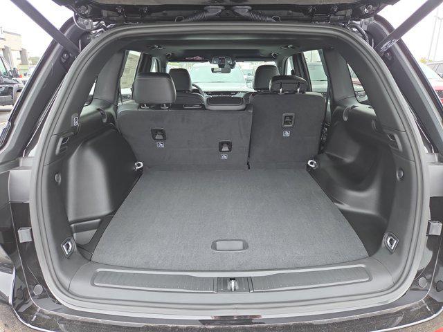 new 2025 Jeep Grand Cherokee car, priced at $49,370