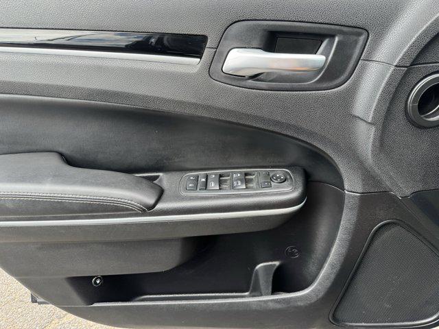used 2021 Chrysler 300 car, priced at $25,991