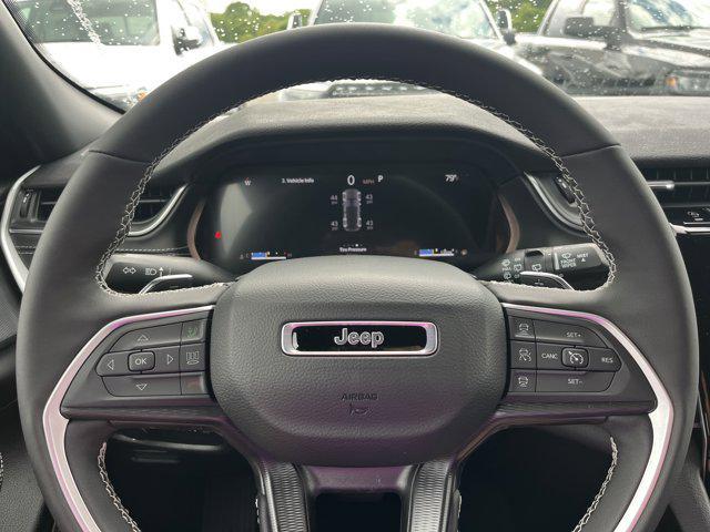 new 2025 Jeep Grand Cherokee car, priced at $40,098