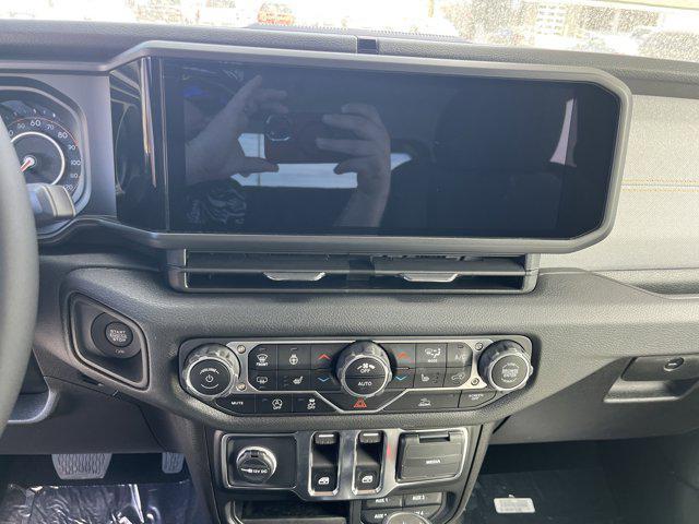 new 2025 Jeep Wrangler car, priced at $45,035