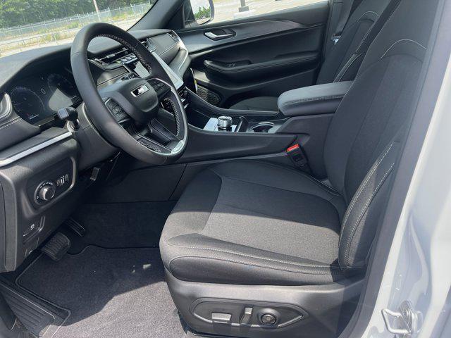 new 2025 Jeep Grand Cherokee L car, priced at $38,445