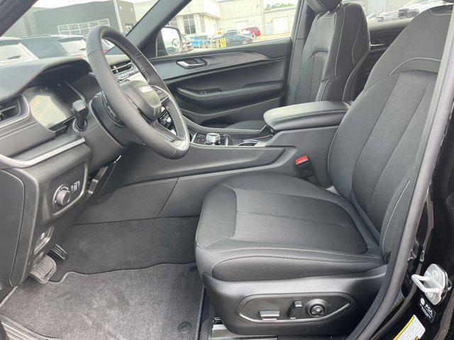new 2025 Jeep Grand Cherokee L car, priced at $42,679