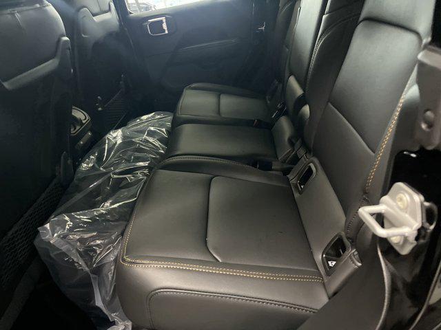 new 2025 Jeep Gladiator car, priced at $48,182