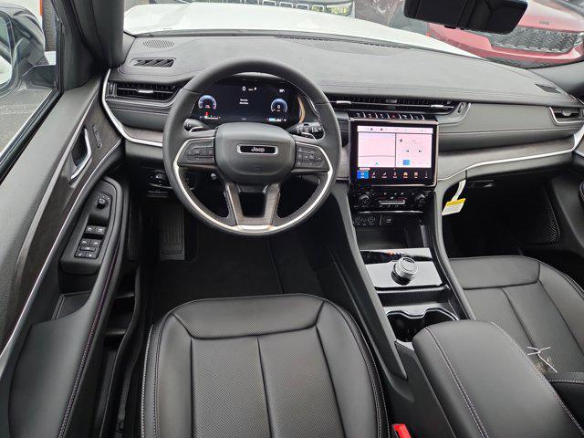 new 2025 Jeep Grand Cherokee car, priced at $49,065