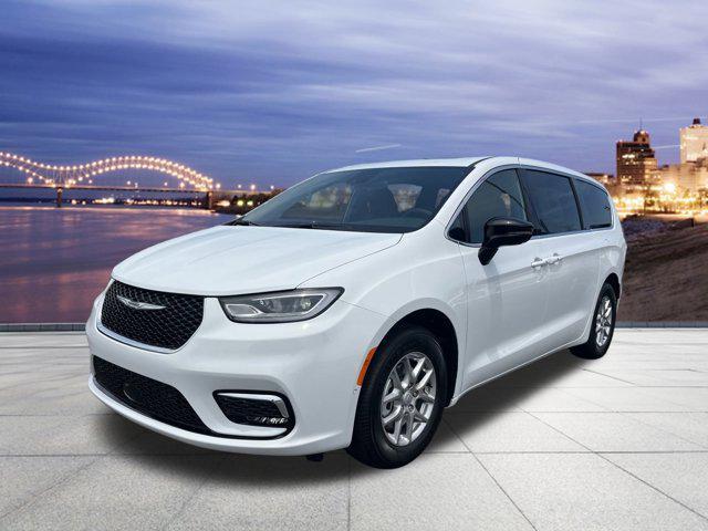 new 2025 Chrysler Pacifica car, priced at $44,927