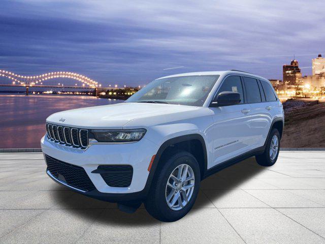 new 2025 Jeep Grand Cherokee car, priced at $40,325