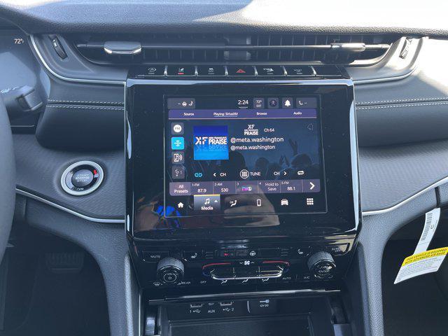 new 2025 Jeep Grand Cherokee car, priced at $40,325
