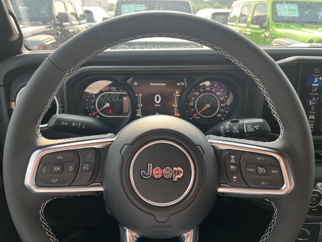 new 2025 Jeep Wrangler car, priced at $61,112
