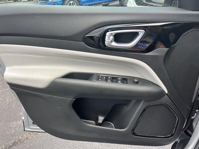 new 2025 Jeep Compass car