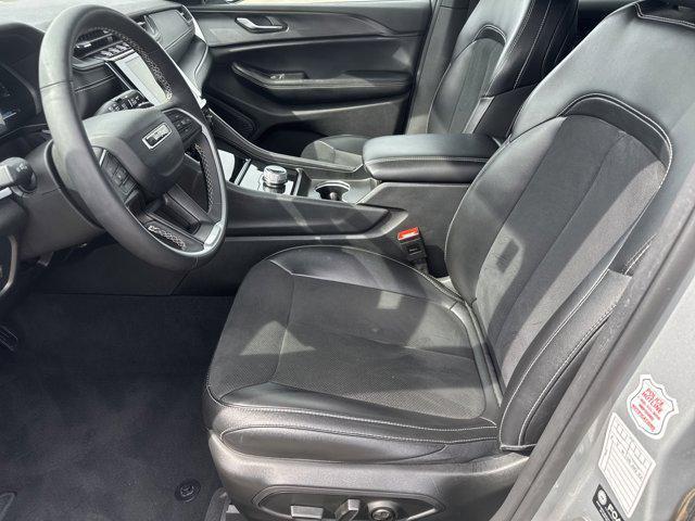 used 2024 Jeep Grand Cherokee car, priced at $29,995