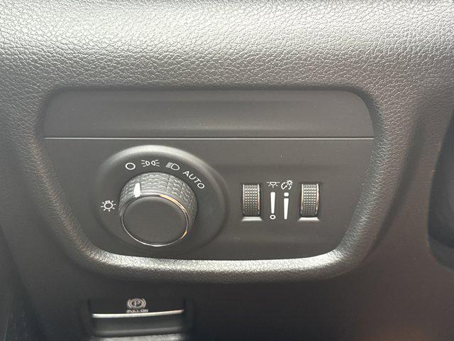used 2024 Jeep Grand Cherokee car, priced at $29,995