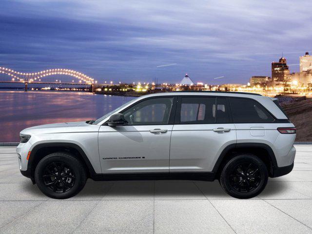 used 2024 Jeep Grand Cherokee car, priced at $29,995